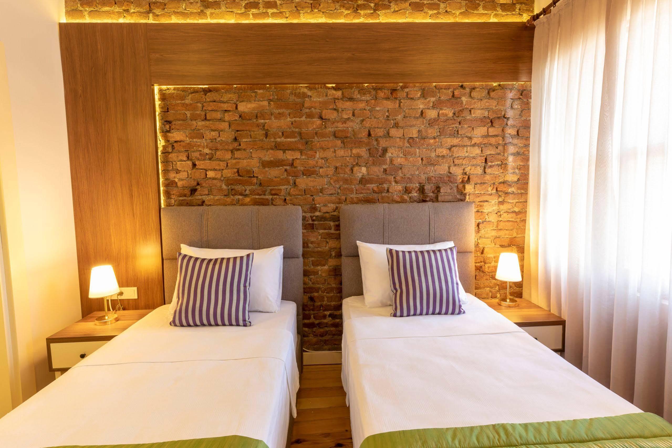 Mono Hotel Анталья Экстерьер фото